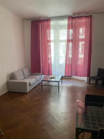 Large 3 Bedroom Family Apartment Close To The River Praha Bagian luar foto